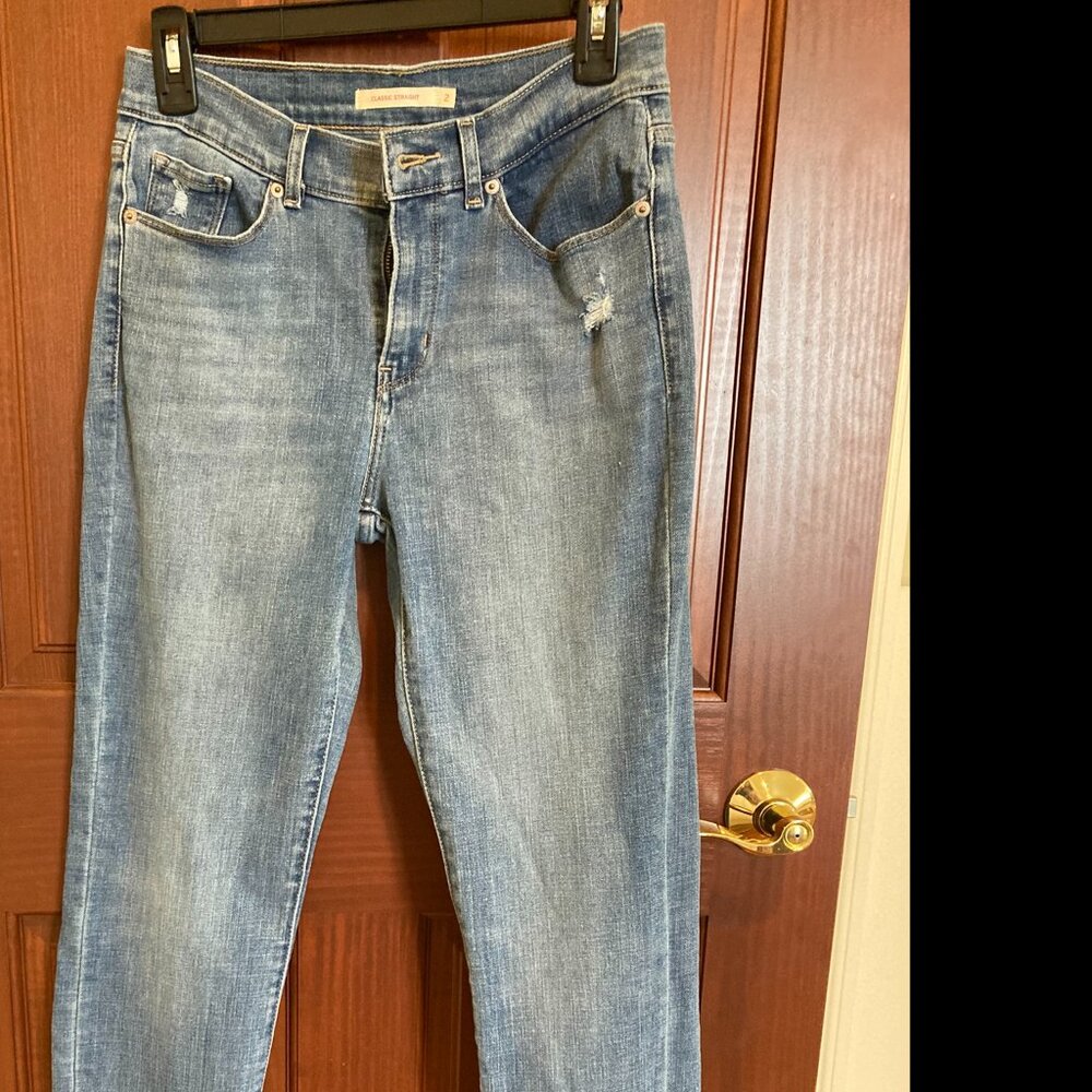 Levis Classic Straight Leg Mid-rise Jeans size 2